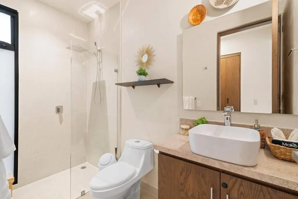Casa Ohana~3Br W/ Private Pool & Rooftop Jacuzzi, Wifi, Gym, & 5 Km To Beach Tulum