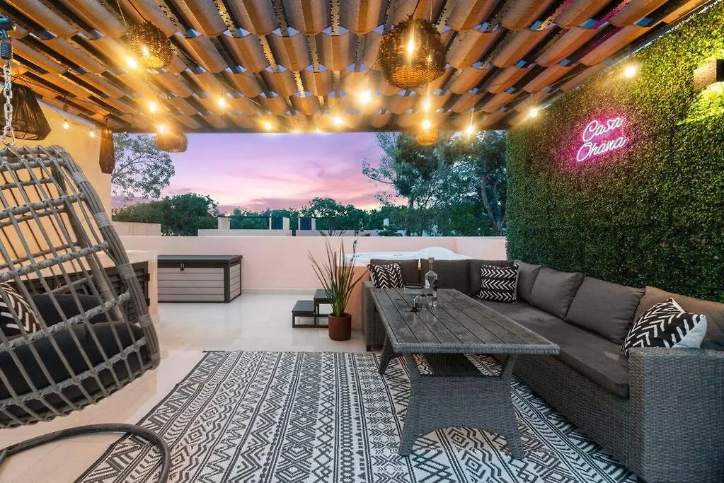 Casa Ohana~3Br W/ Private Pool & Rooftop Jacuzzi, Wifi, Gym, & 5 Km To Beach Tulum 0*,  Mexico