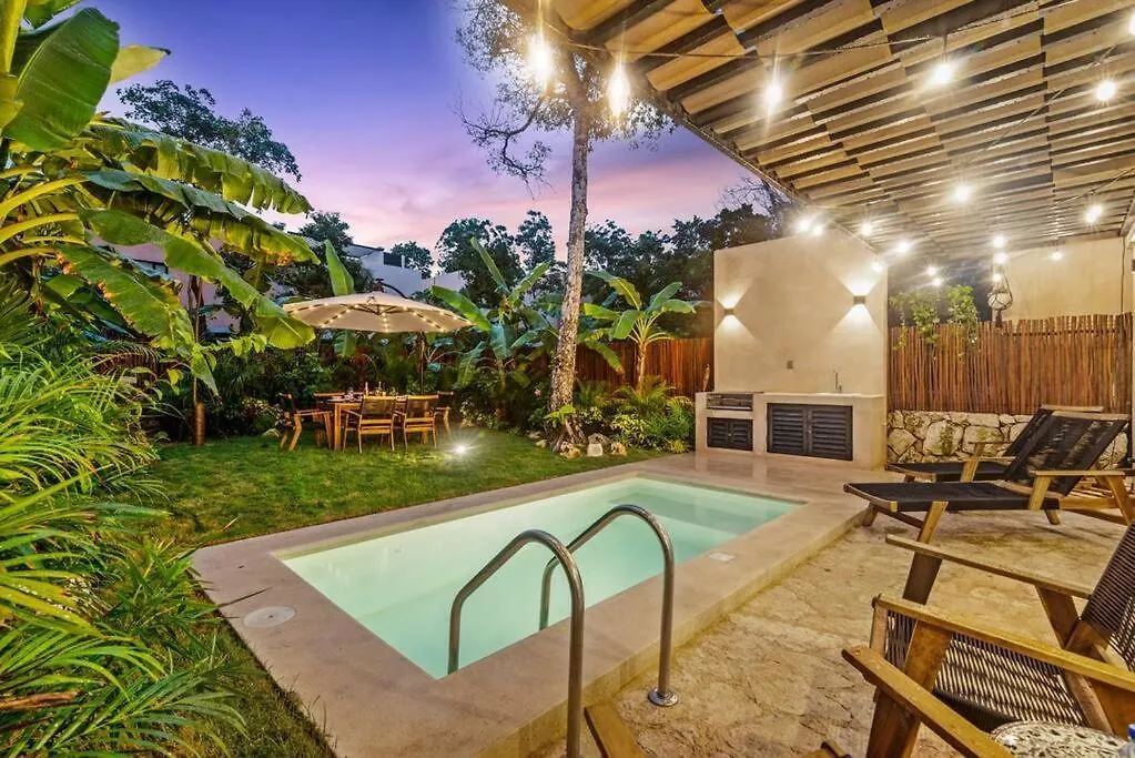 Casa Ohana~3Br W/ Private Pool & Rooftop Jacuzzi, Wifi, Gym, & 5 Km To Beach Tulum Villa
